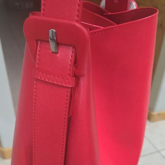 Anthropologie Vibrant Red Shoulder Bag - Picture 3 of 5